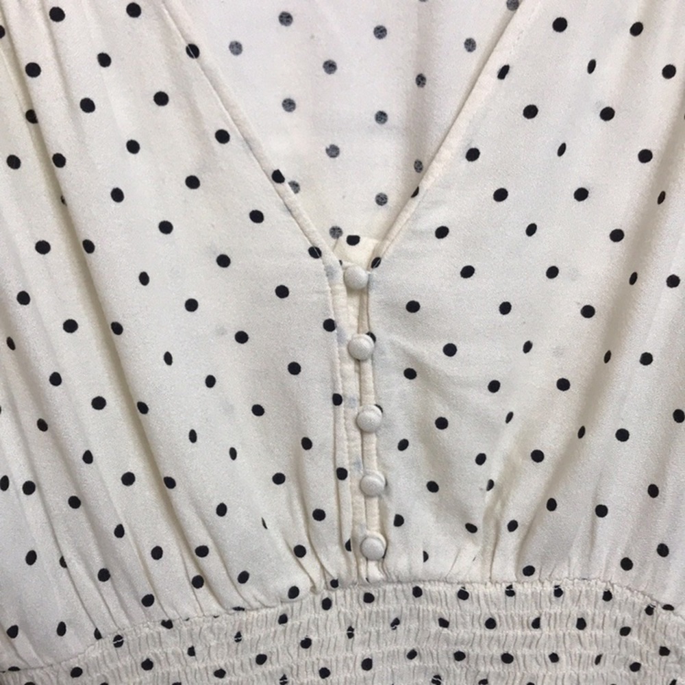 Beautiful Off-White Blouse - Picture 15 of 16